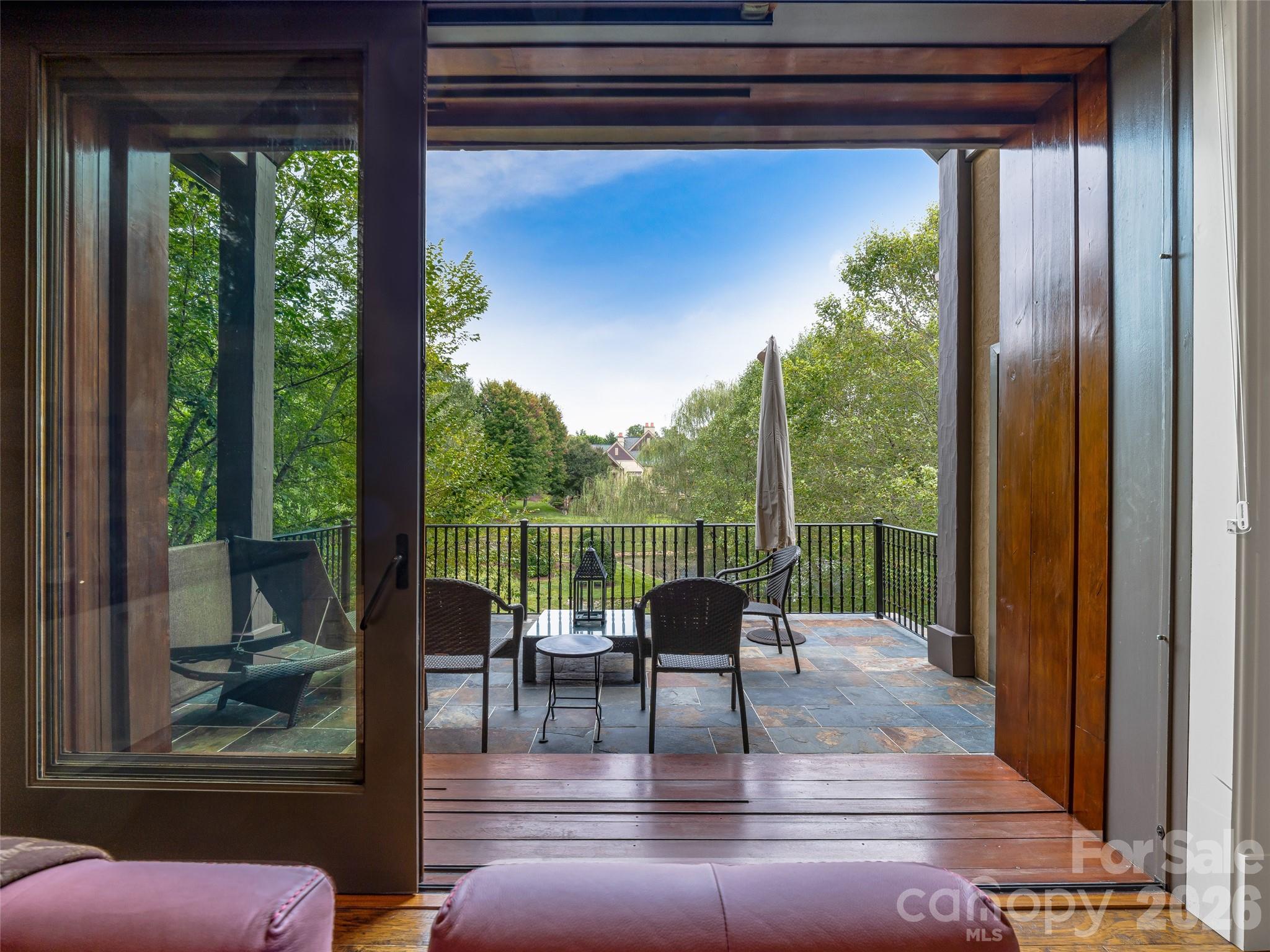 22 Foxbridge Way — Arden