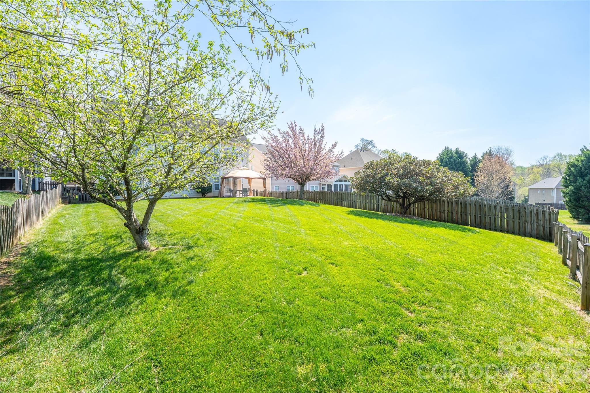 10346 Falling Leaf Drive NW — Concord