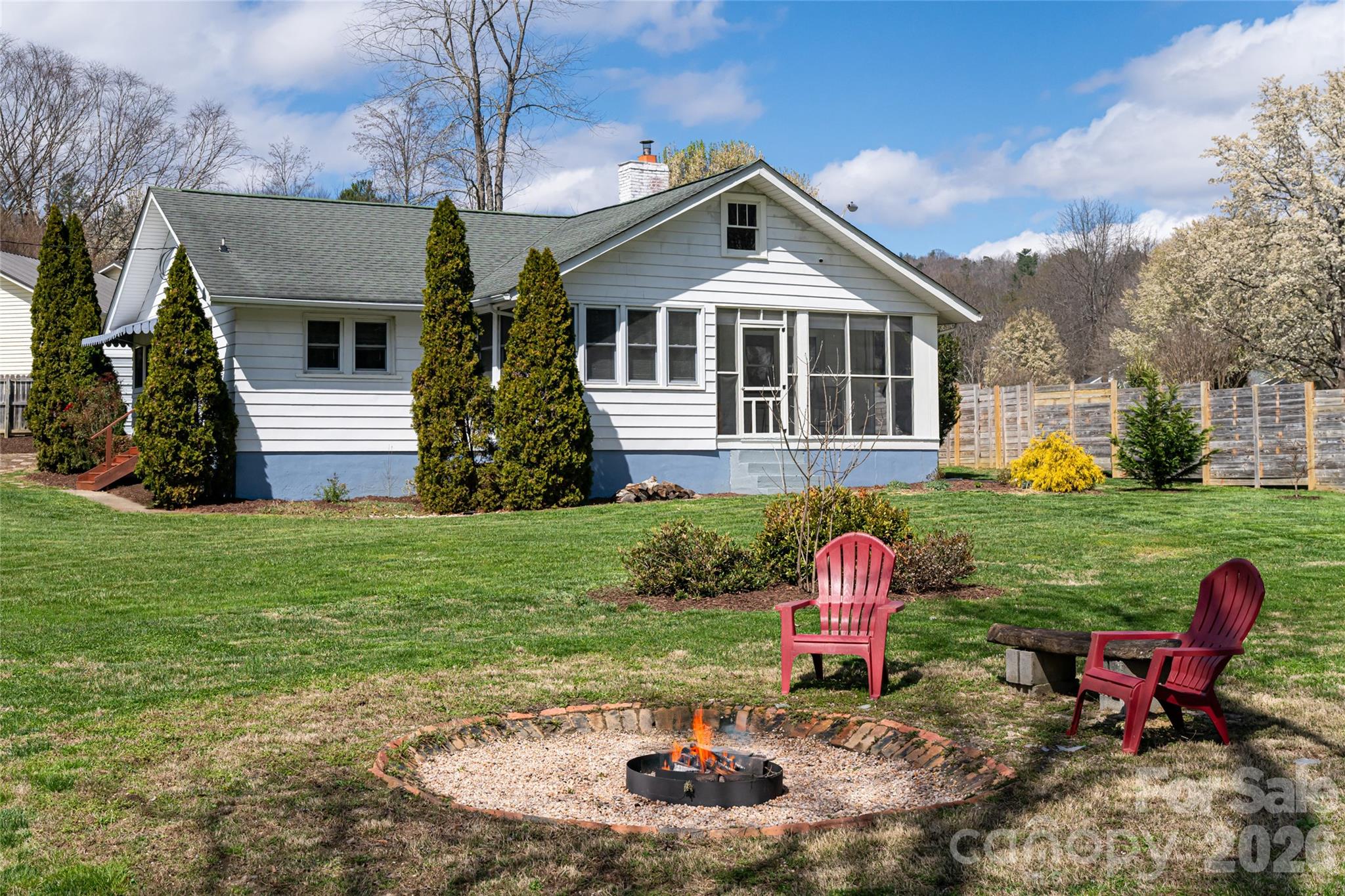 994 Riceville Road — Asheville