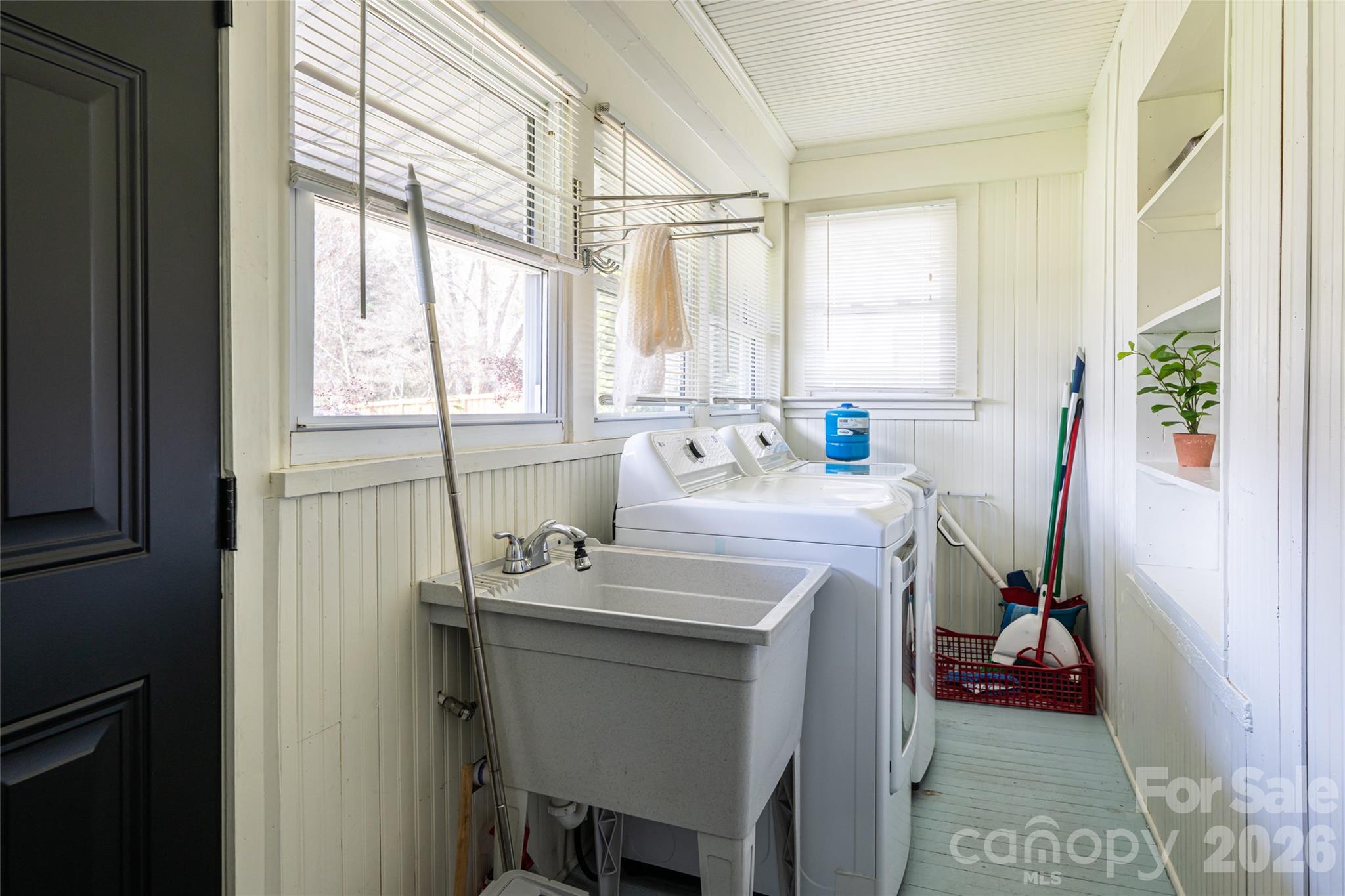994 Riceville Road — Asheville