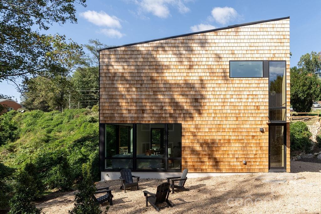 7 Haith Drive — Asheville