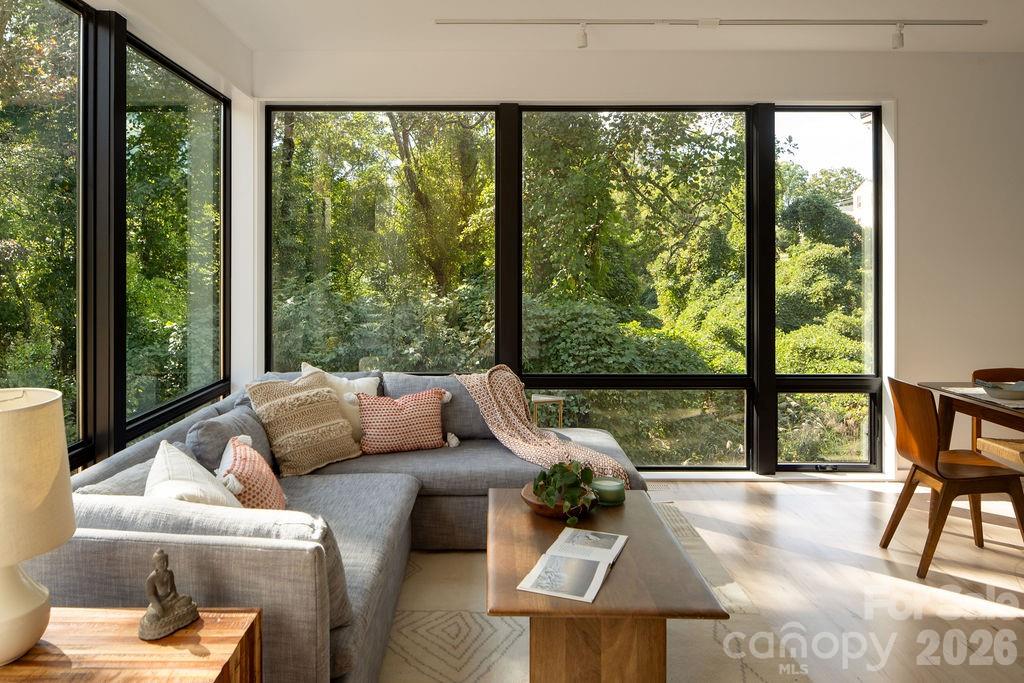 7 Haith Drive — Asheville