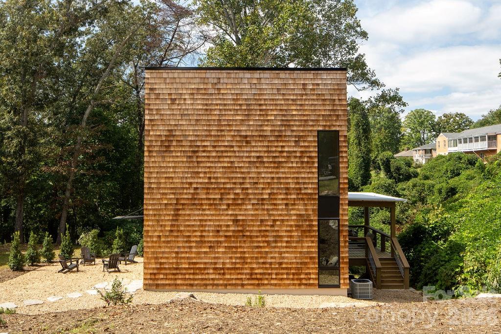 7 Haith Drive — Asheville