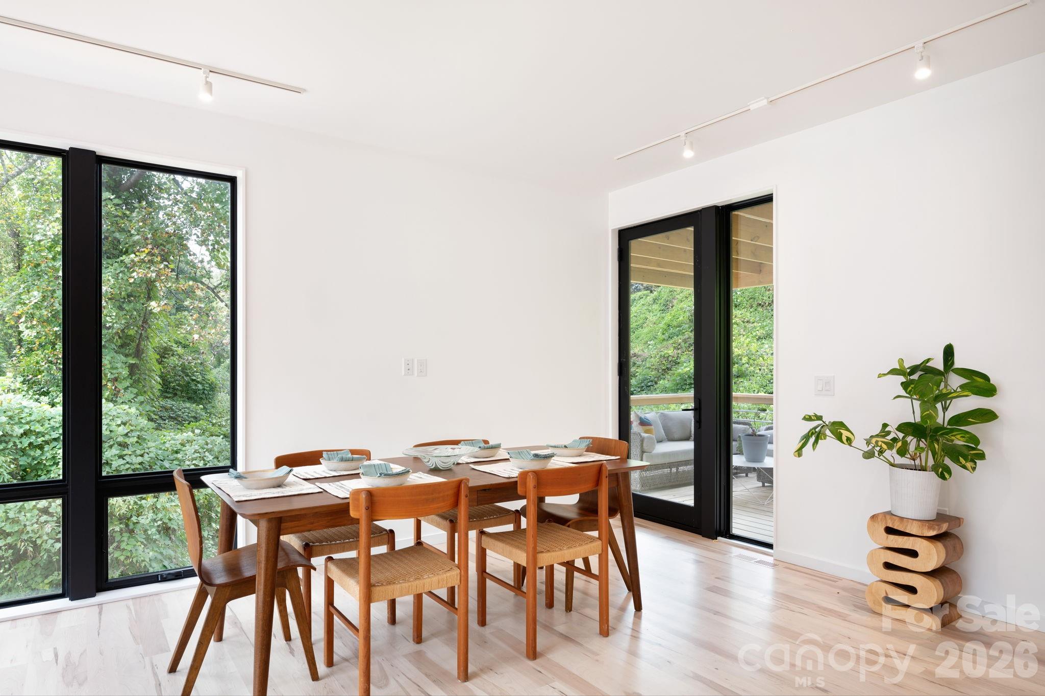 7 Haith Drive — Asheville