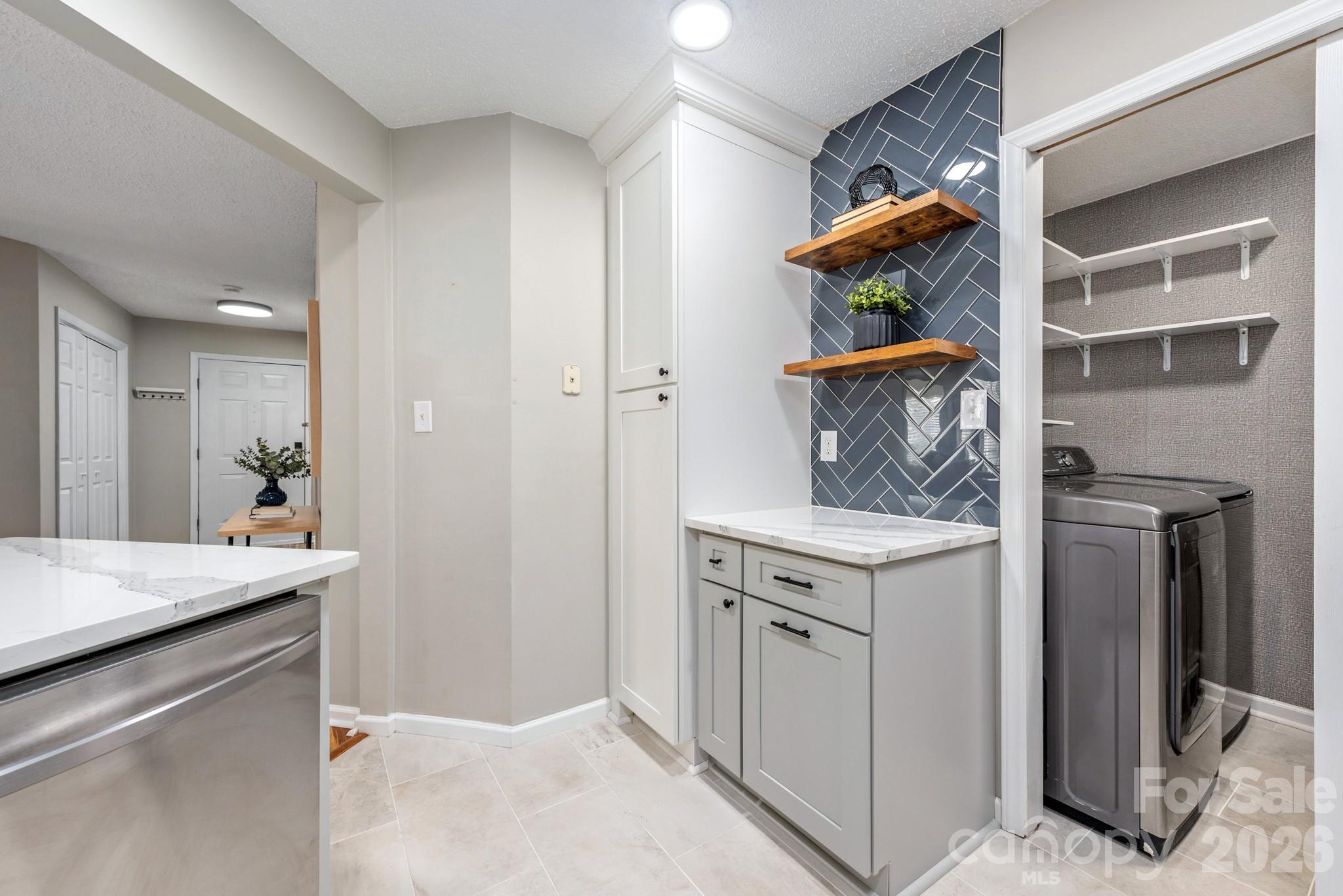 6039 Gray Gate Lane #B — Charlotte