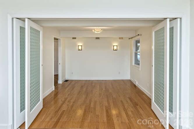 179 Marlborough Road — Asheville
