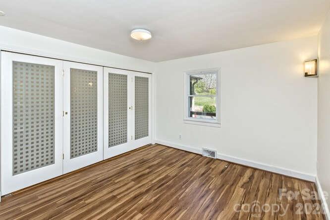 179 Marlborough Road — Asheville