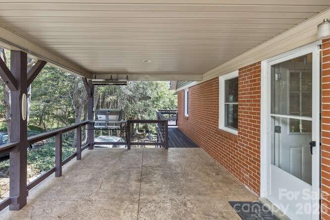 179 Marlborough Road — Asheville