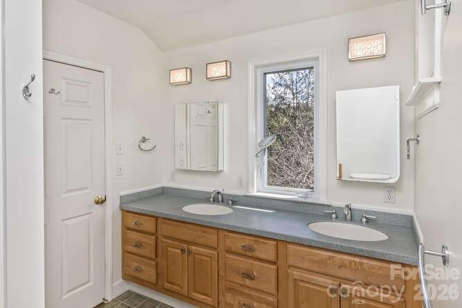 179 Marlborough Road — Asheville