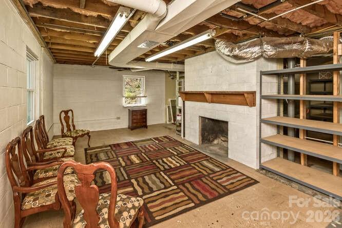 179 Marlborough Road — Asheville