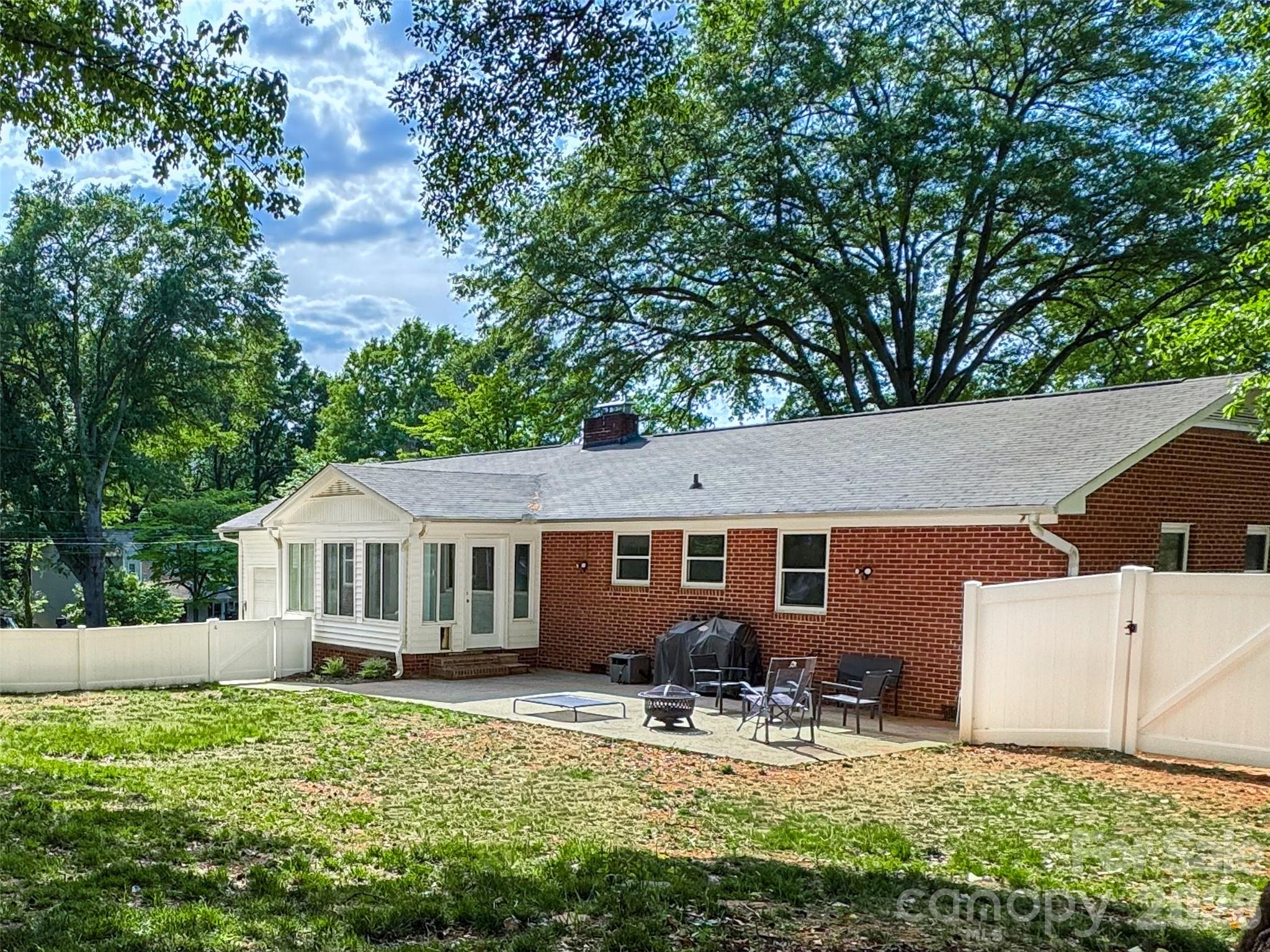 2044 Helen Drive — Gastonia