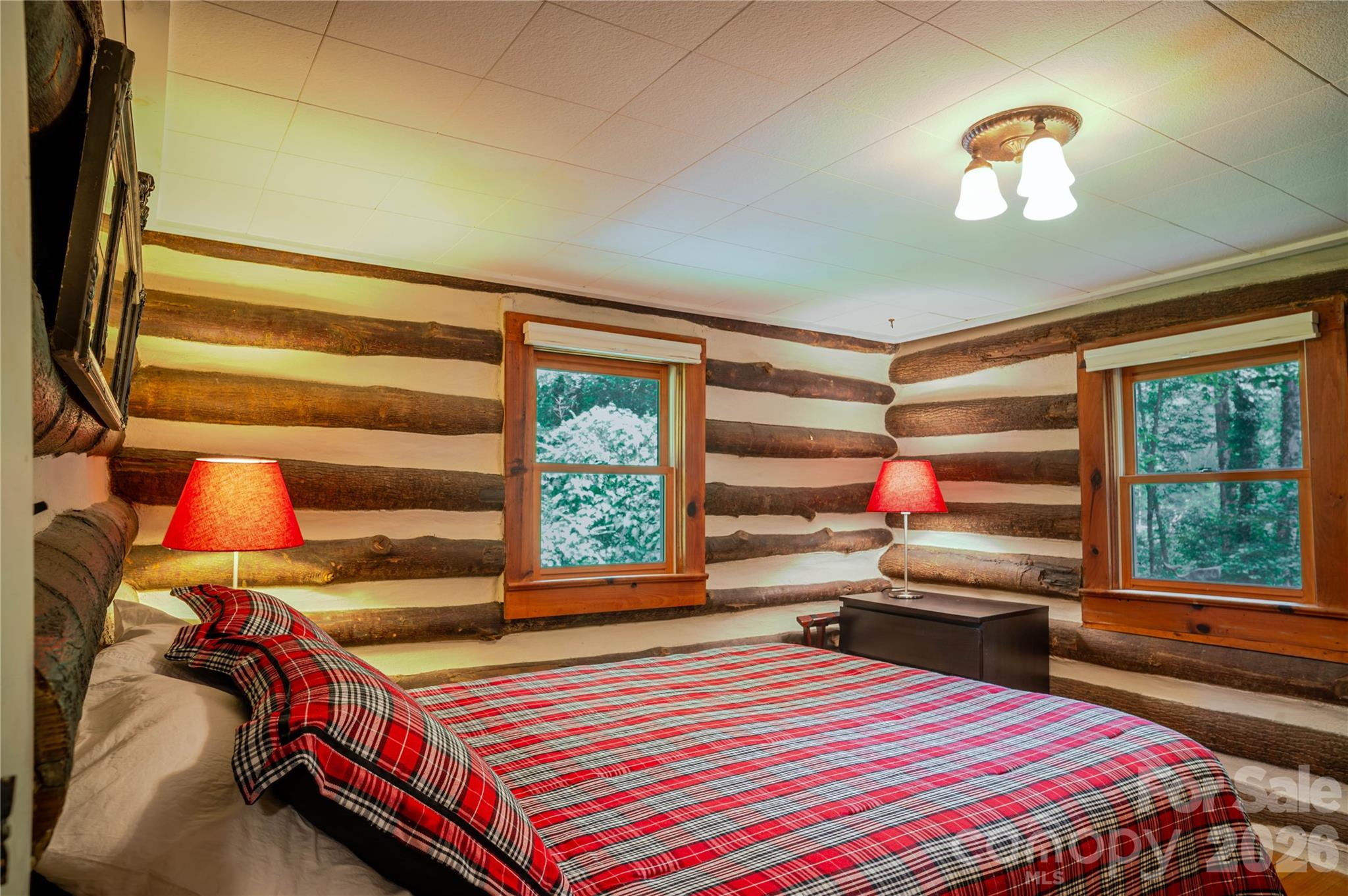 2506 Anders Drive — Hendersonville