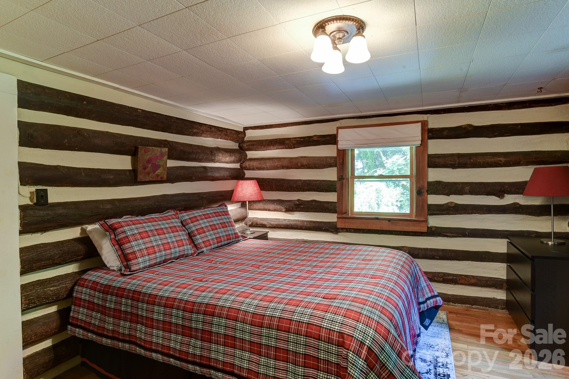 2506 Anders Drive — Hendersonville