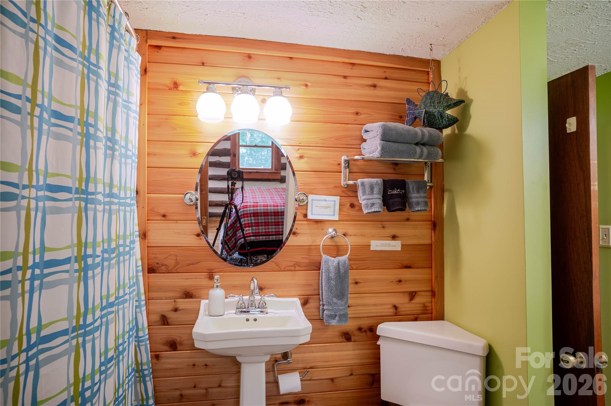 2506 Anders Drive — Hendersonville
