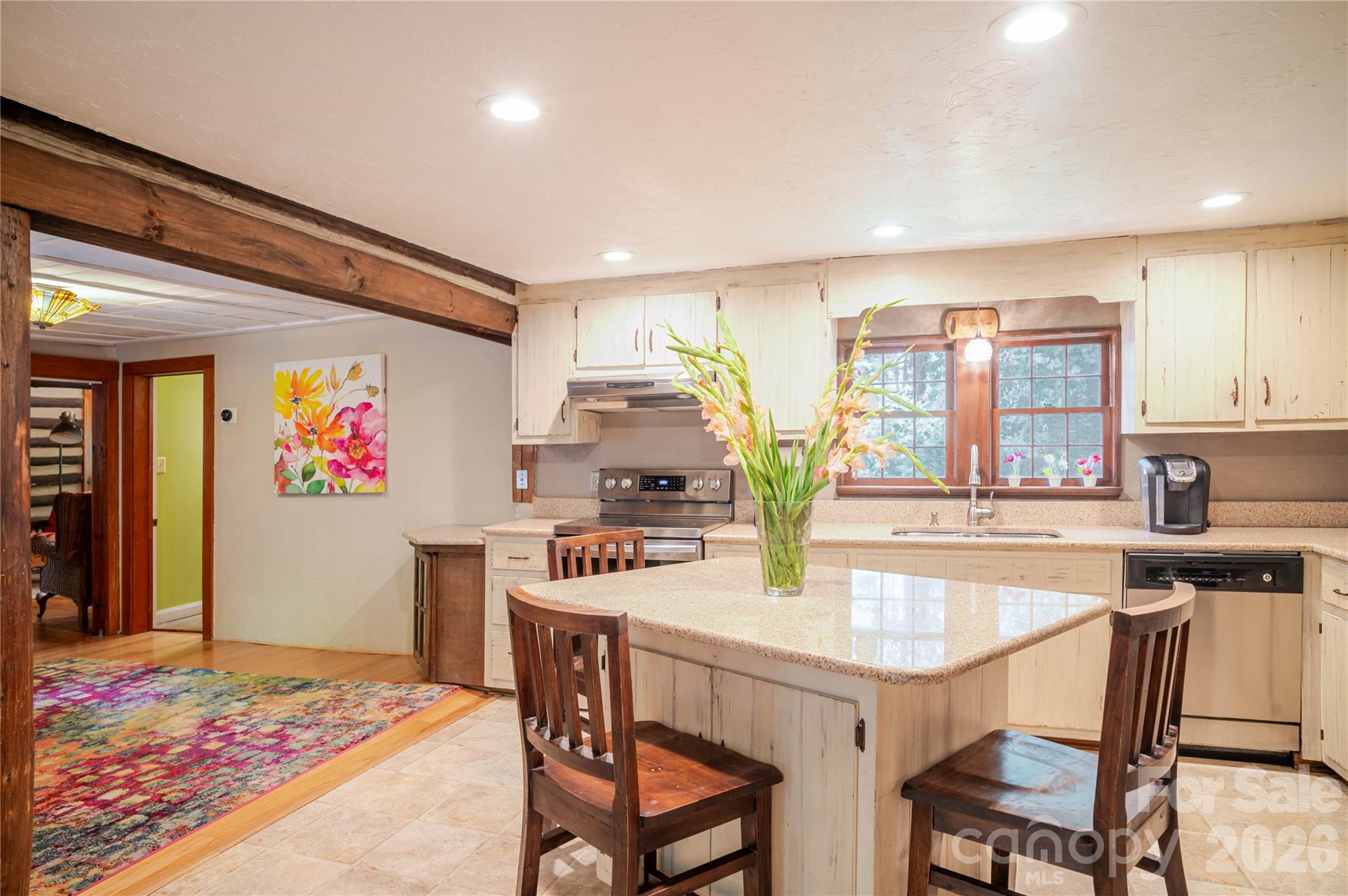 2506 Anders Drive — Hendersonville