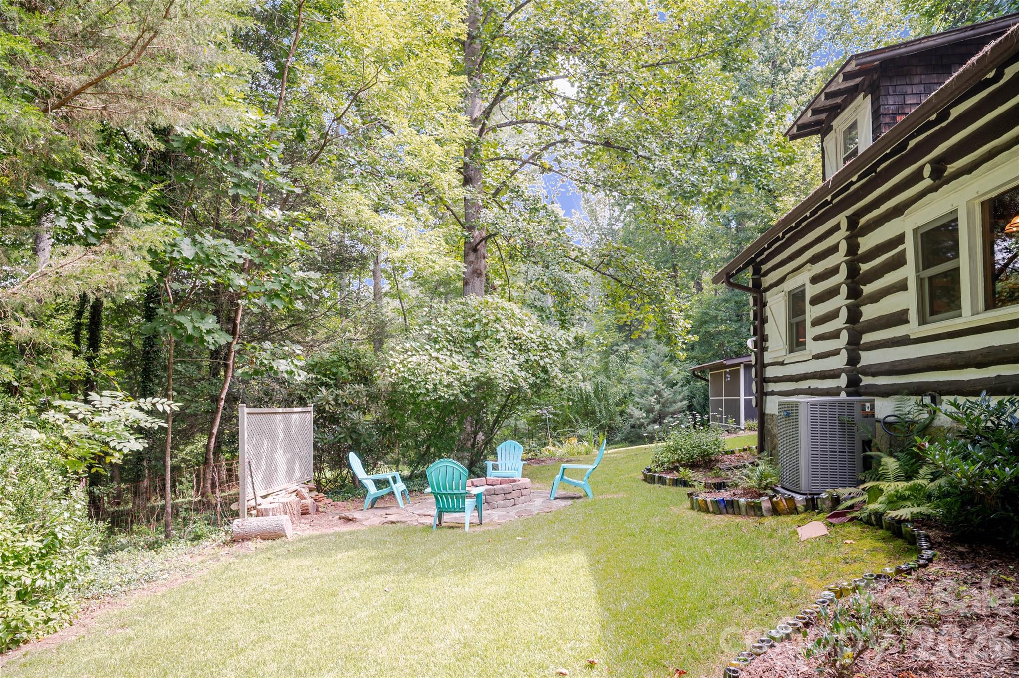2506 Anders Drive — Hendersonville