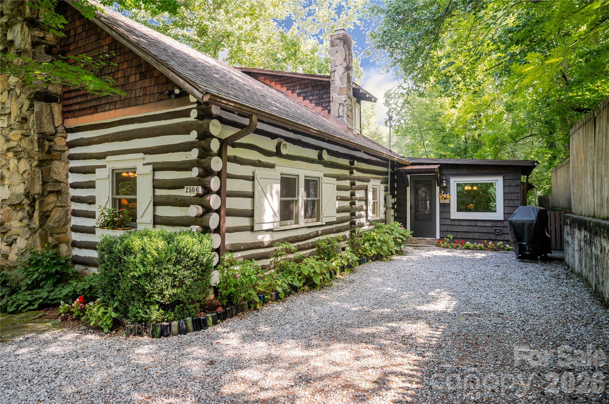 2506 Anders Drive — Hendersonville