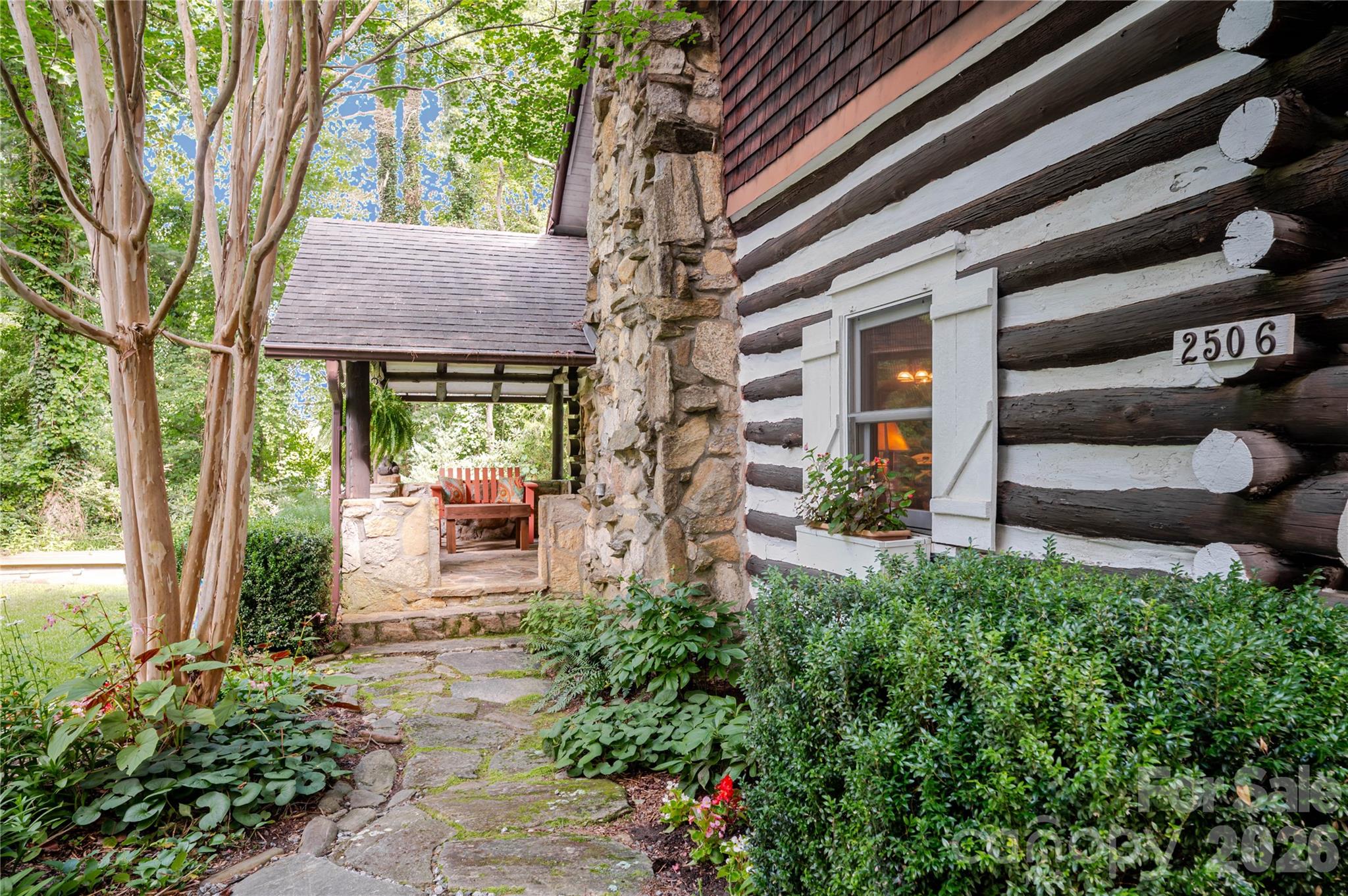 2506 Anders Drive — Hendersonville