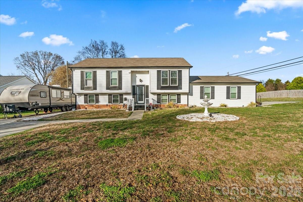 10931 Magenta Lane — Charlotte