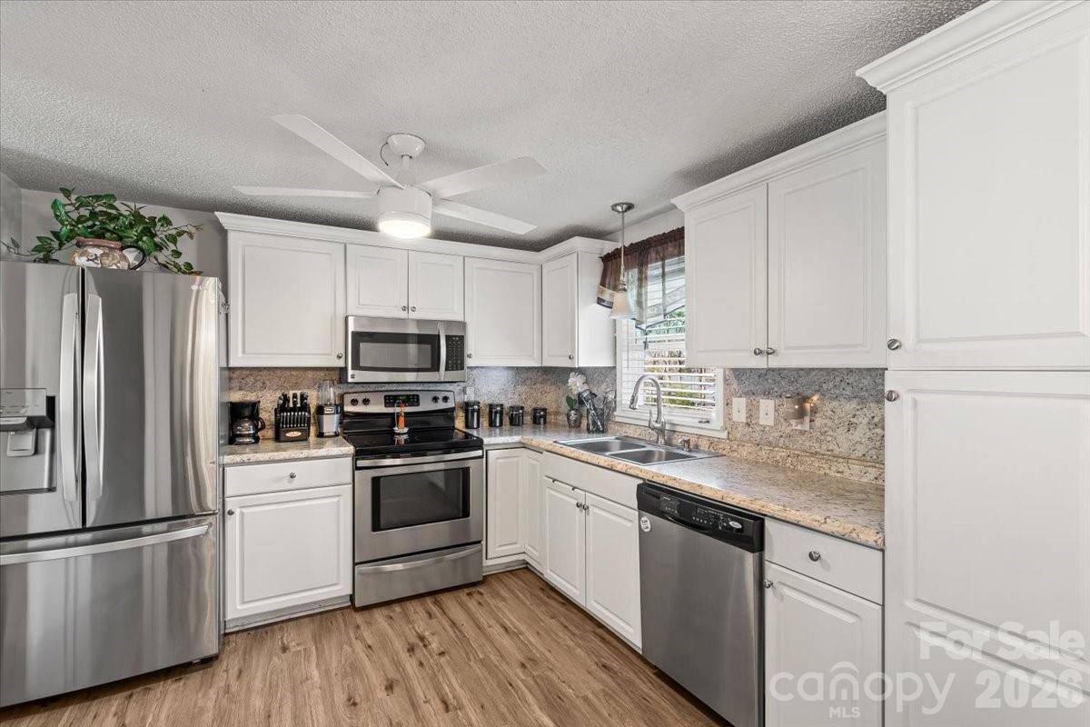10931 Magenta Lane — Charlotte