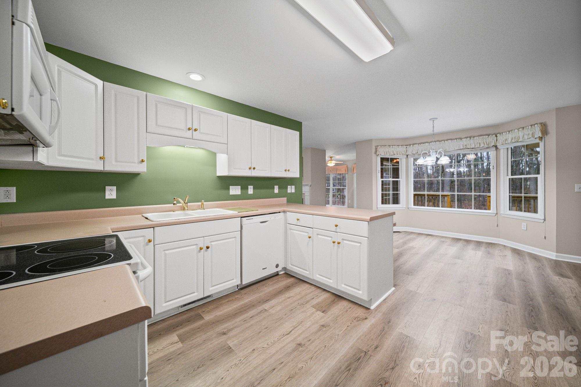 410 W Elm Street — Wingate