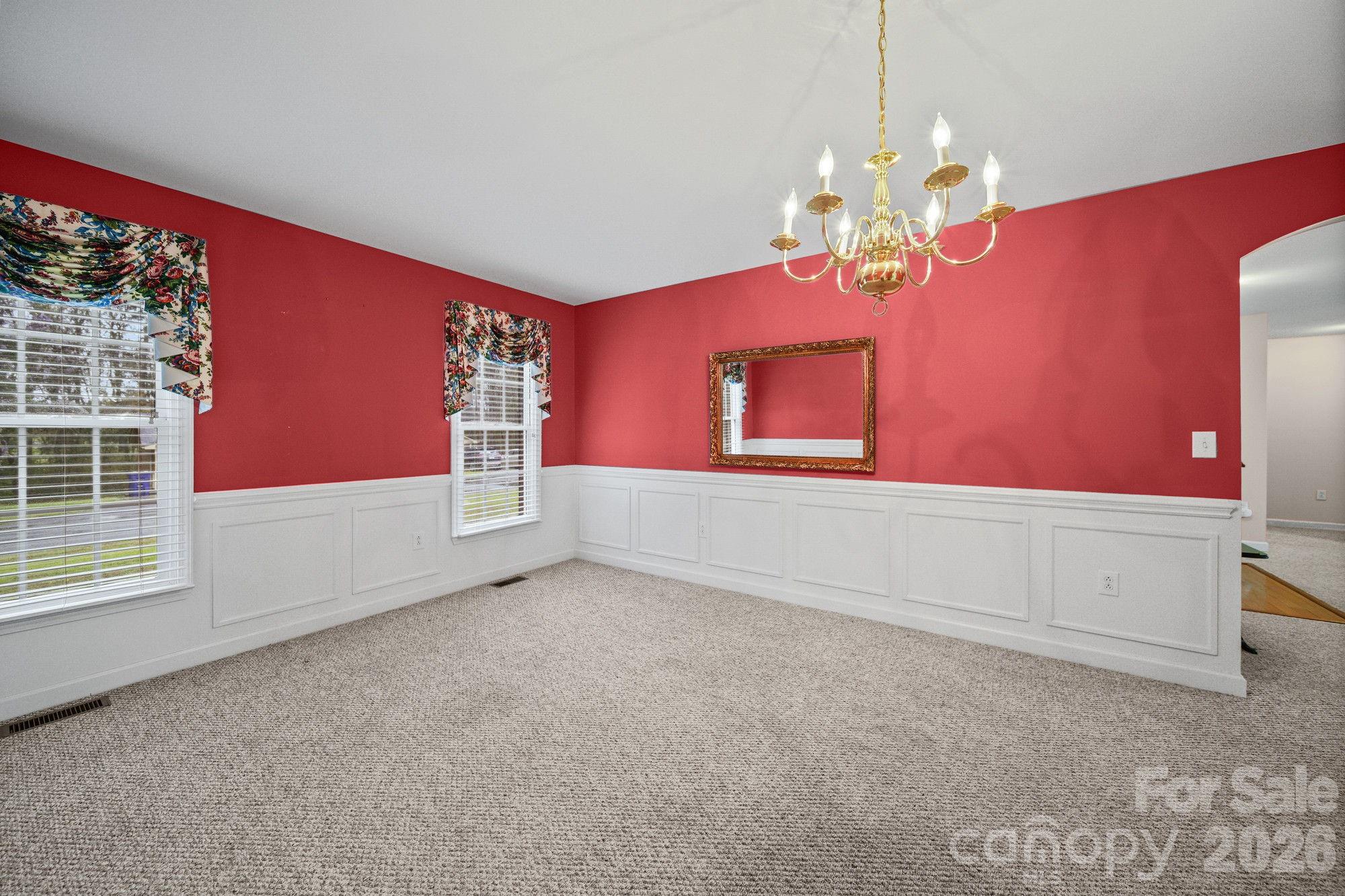 410 W Elm Street — Wingate