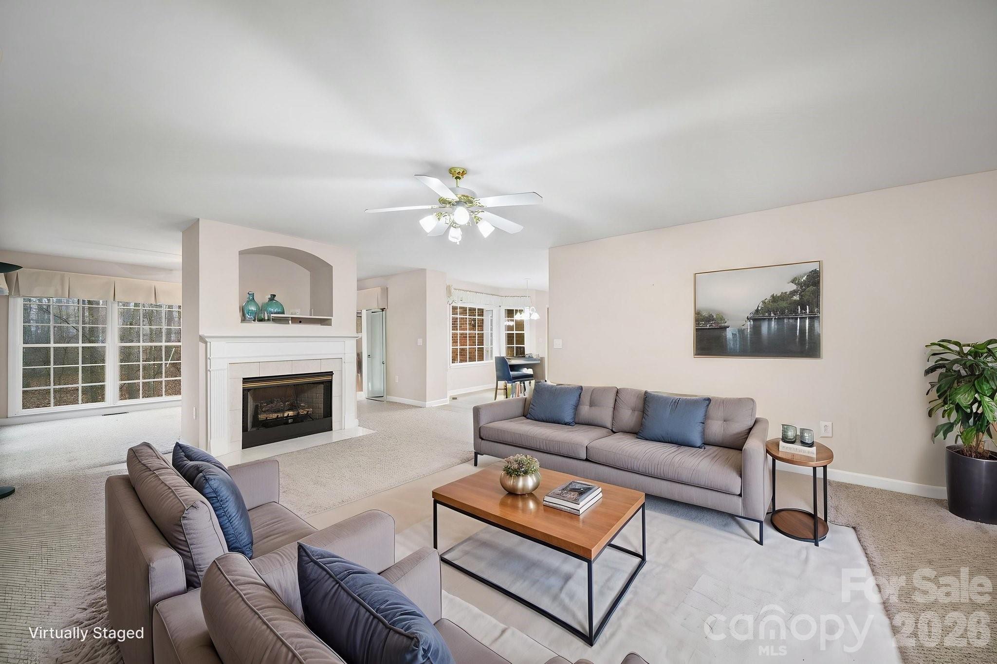 410 W Elm Street — Wingate