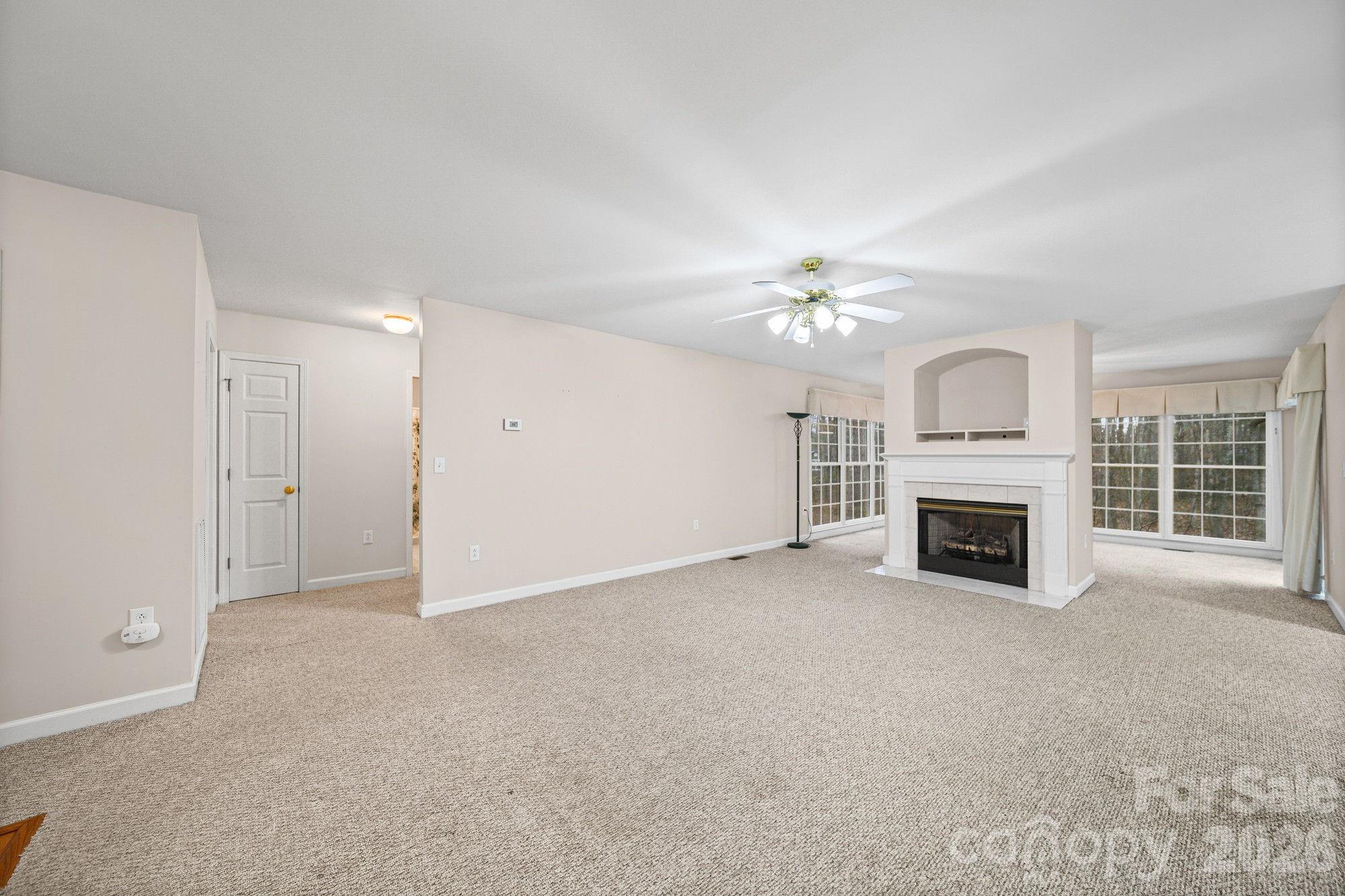 410 W Elm Street — Wingate