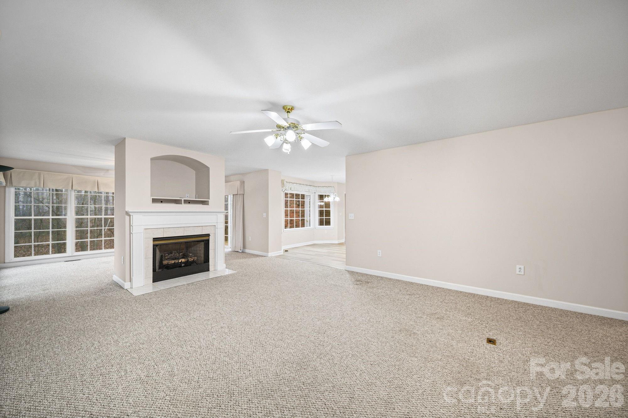 410 W Elm Street — Wingate