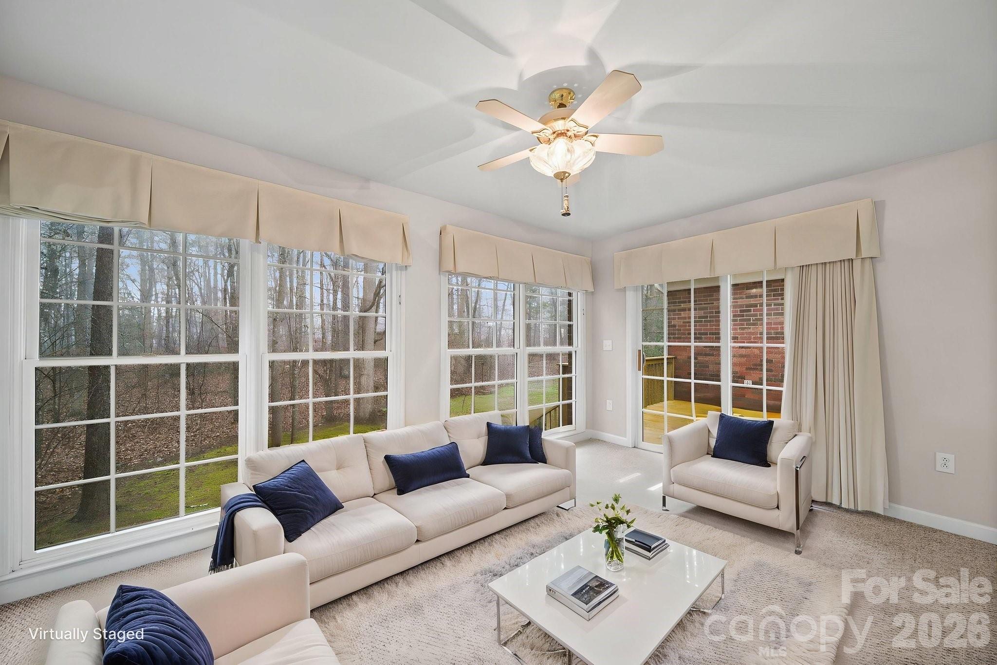 410 W Elm Street — Wingate