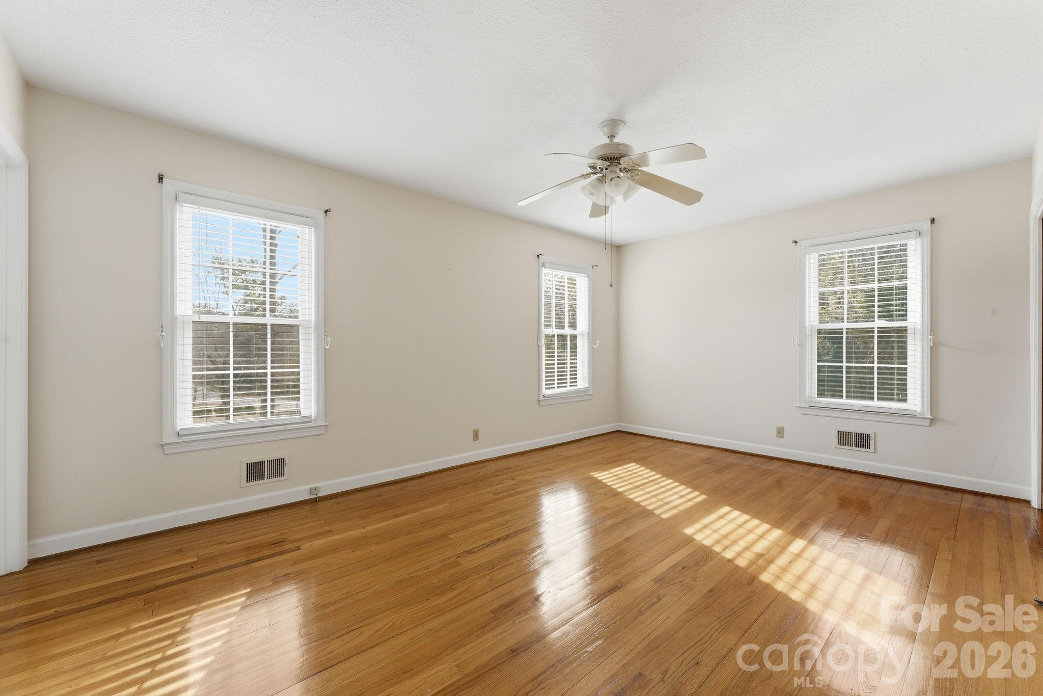 201 Hillcrest Drive — Winnsboro