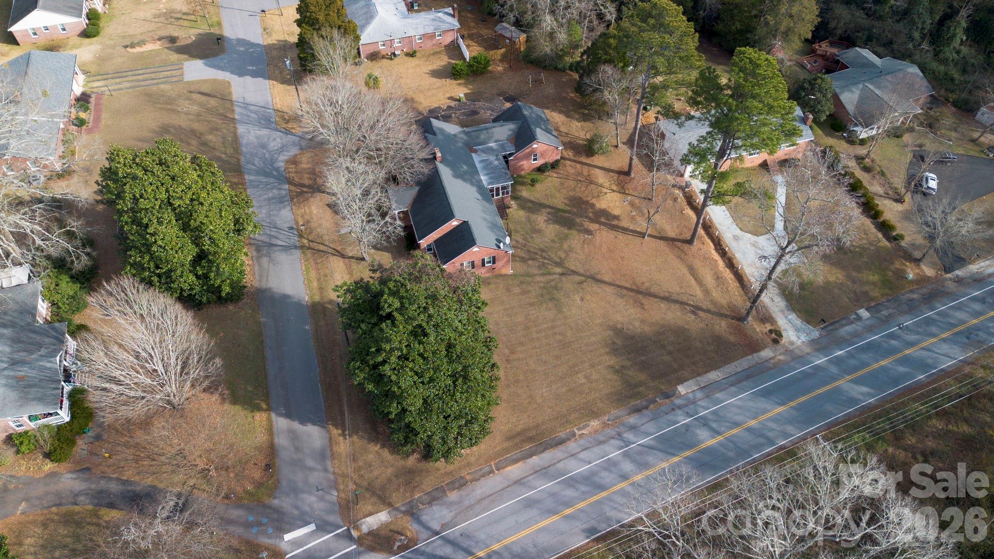 201 Hillcrest Drive — Winnsboro