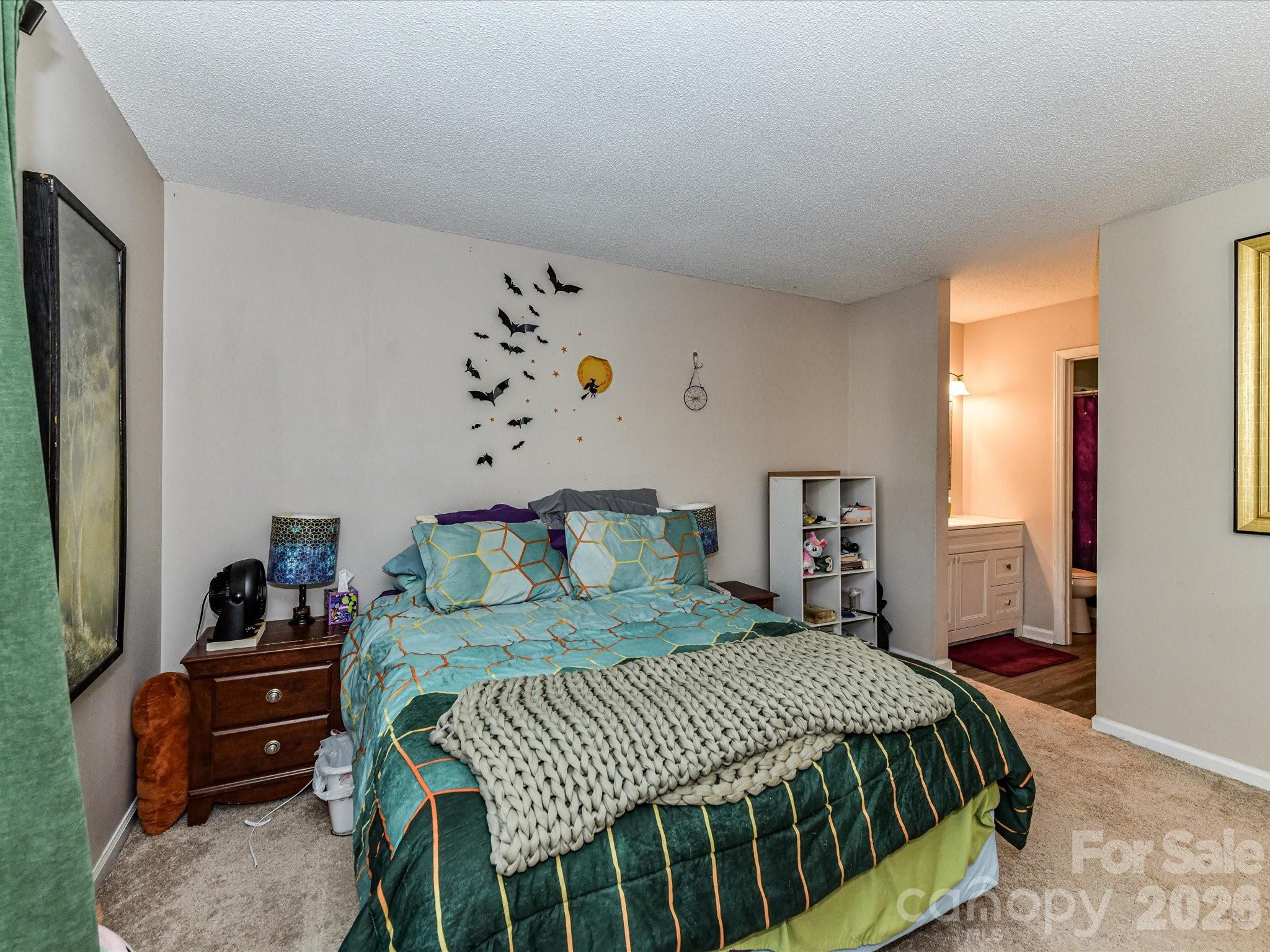 7304 Winery Lane — Charlotte