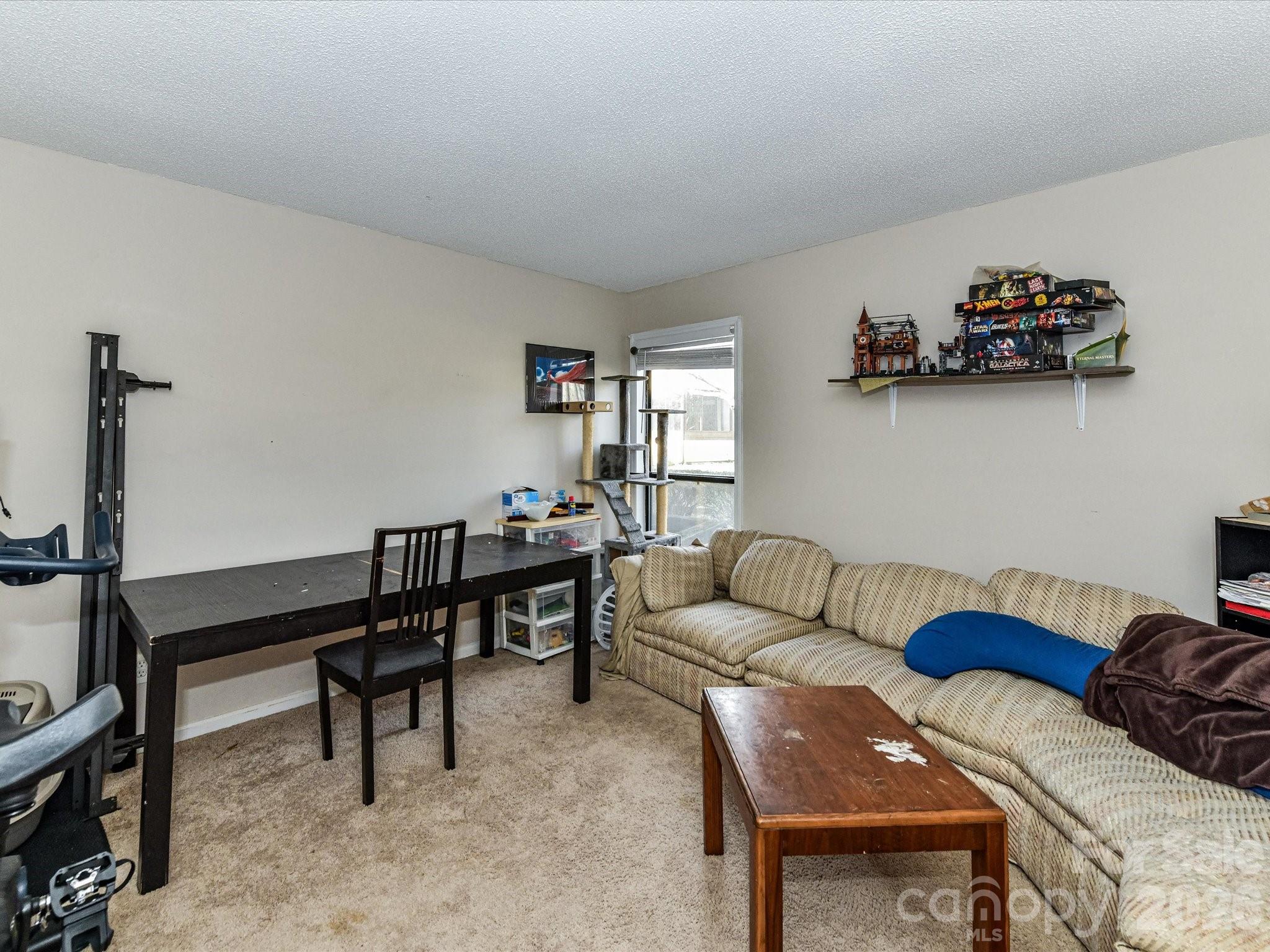 7304 Winery Lane — Charlotte