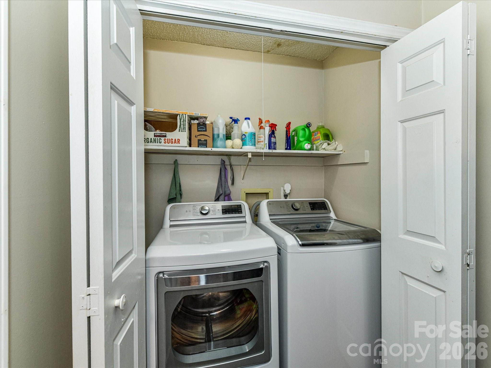7304 Winery Lane — Charlotte