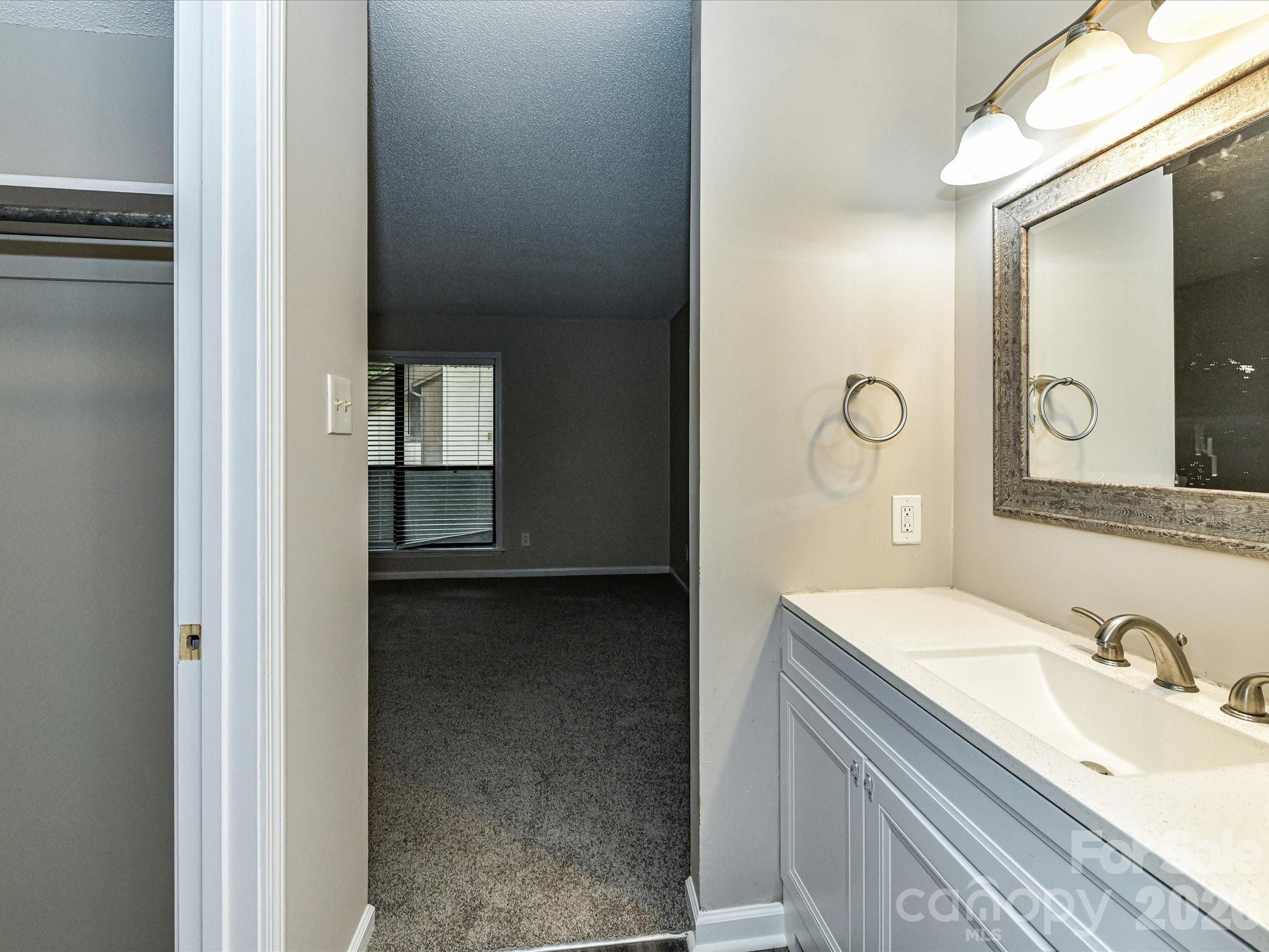 7304 Winery Lane — Charlotte