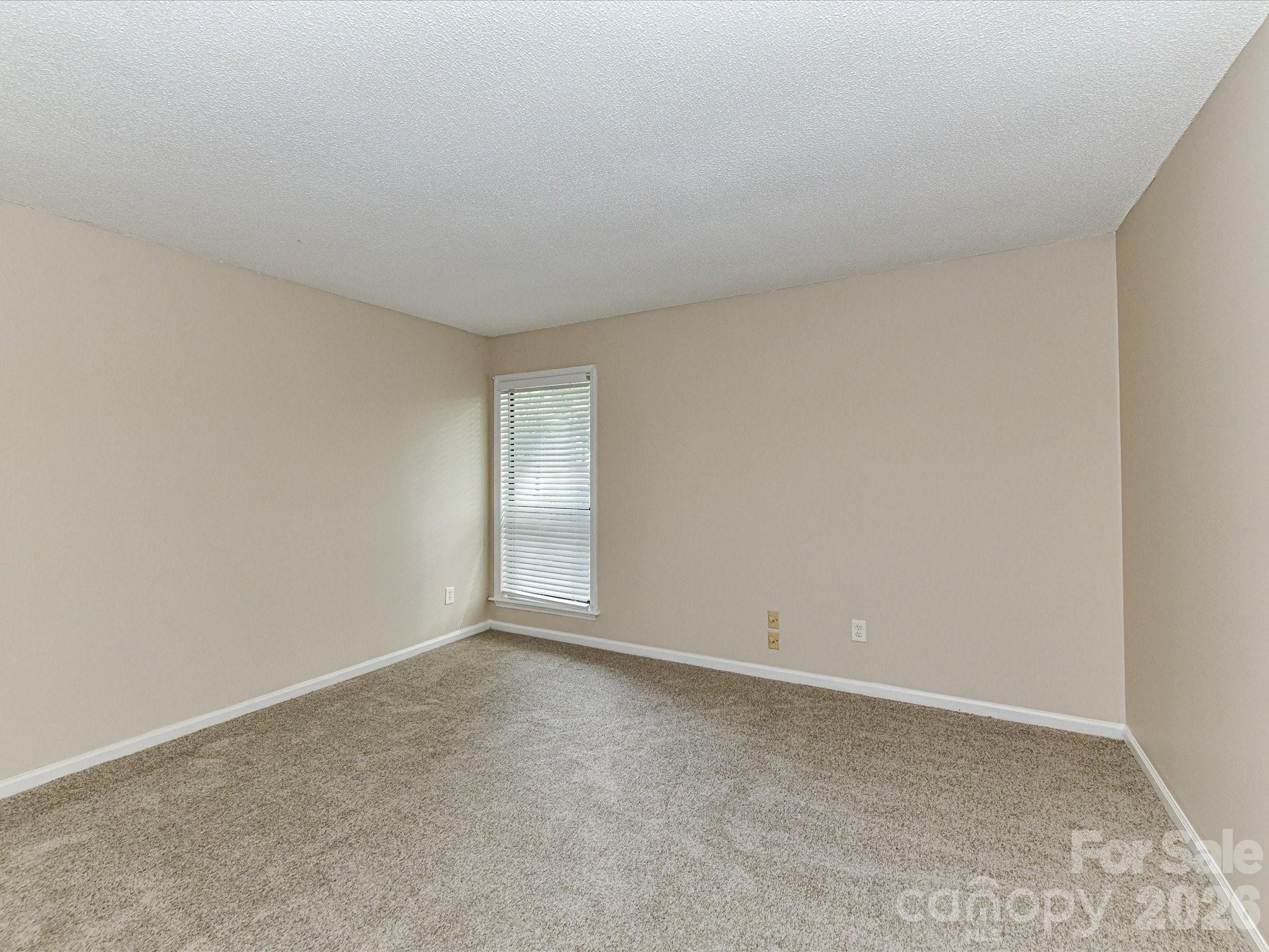 7304 Winery Lane — Charlotte