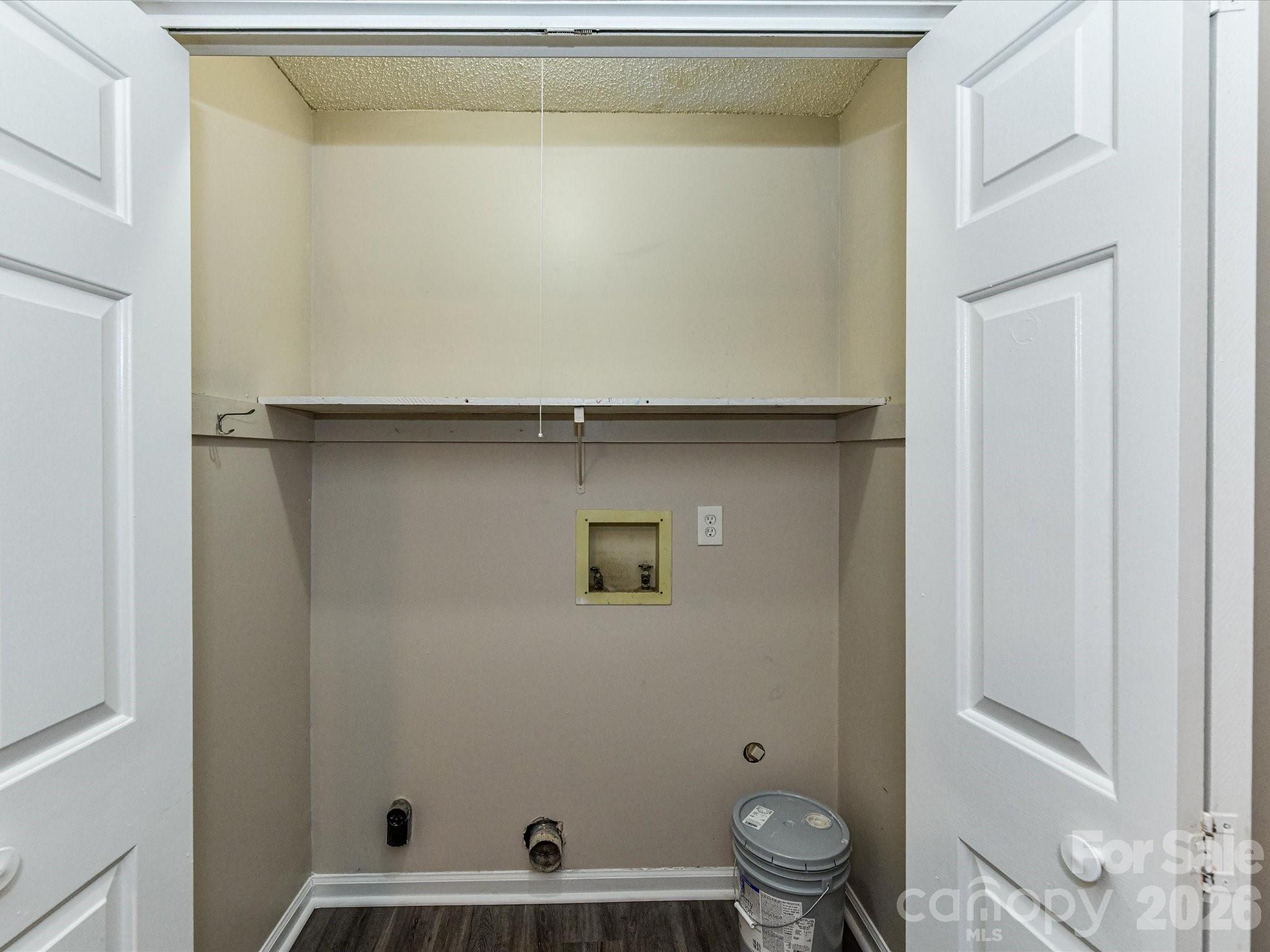 7304 Winery Lane — Charlotte