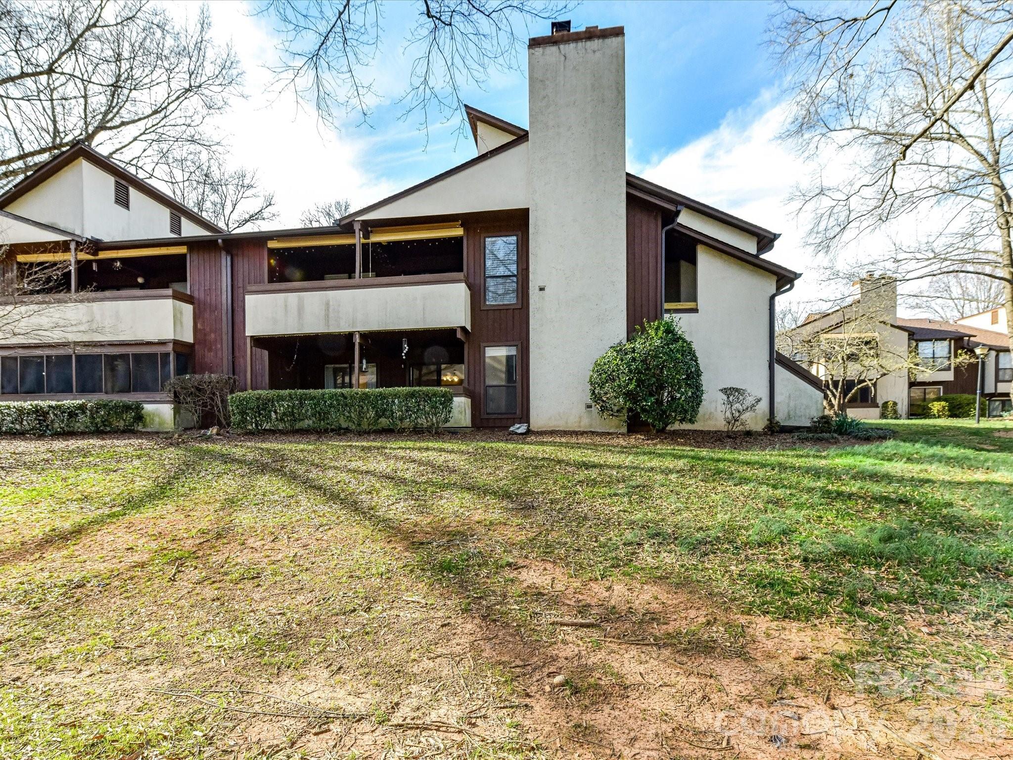 7304 Winery Lane — Charlotte
