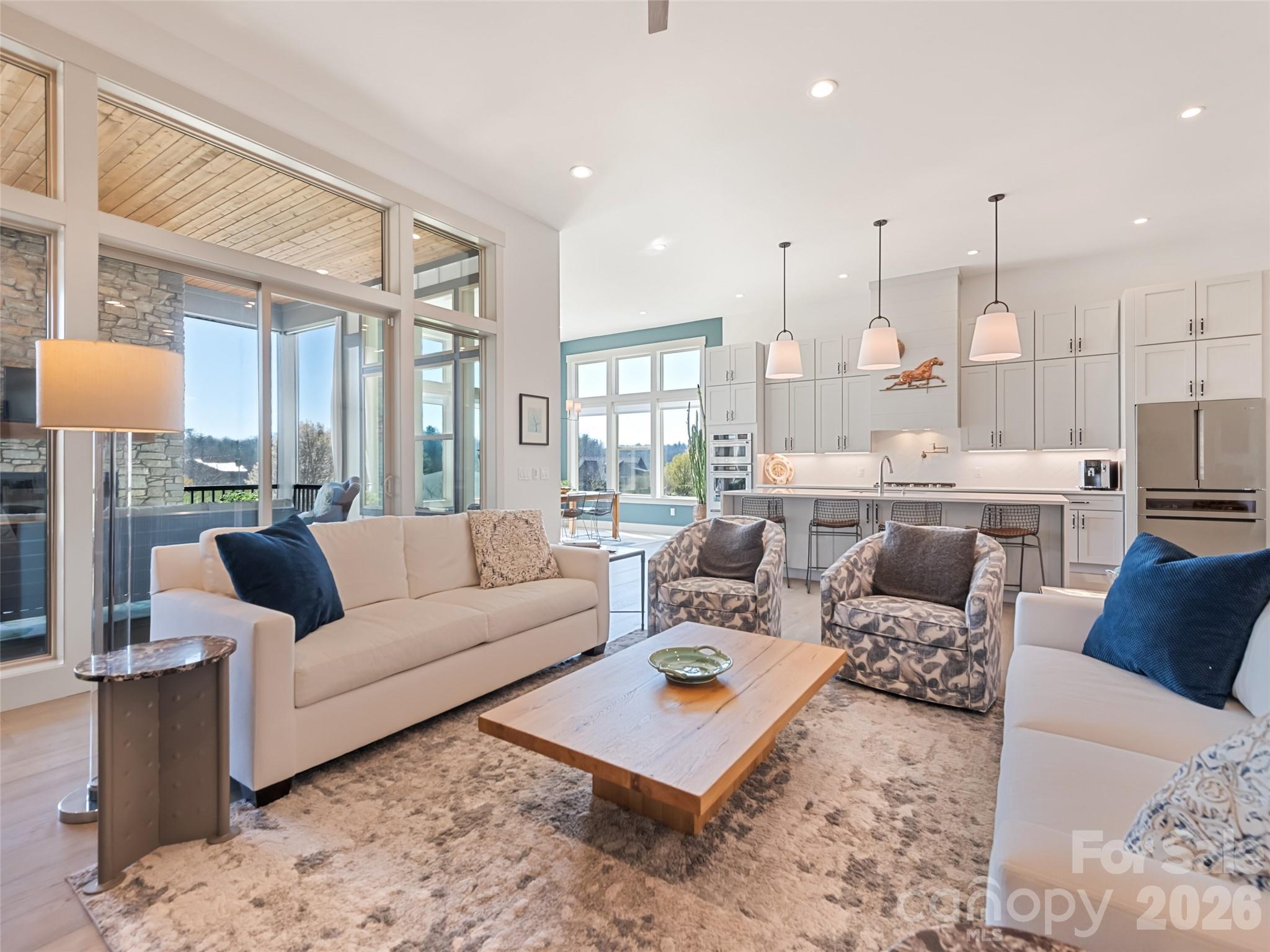 717 Daniel Circle Drive — Mills River