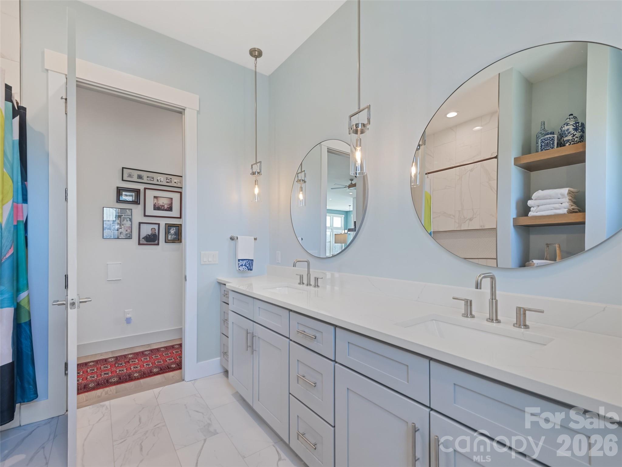 717 Daniel Circle Drive — Mills River