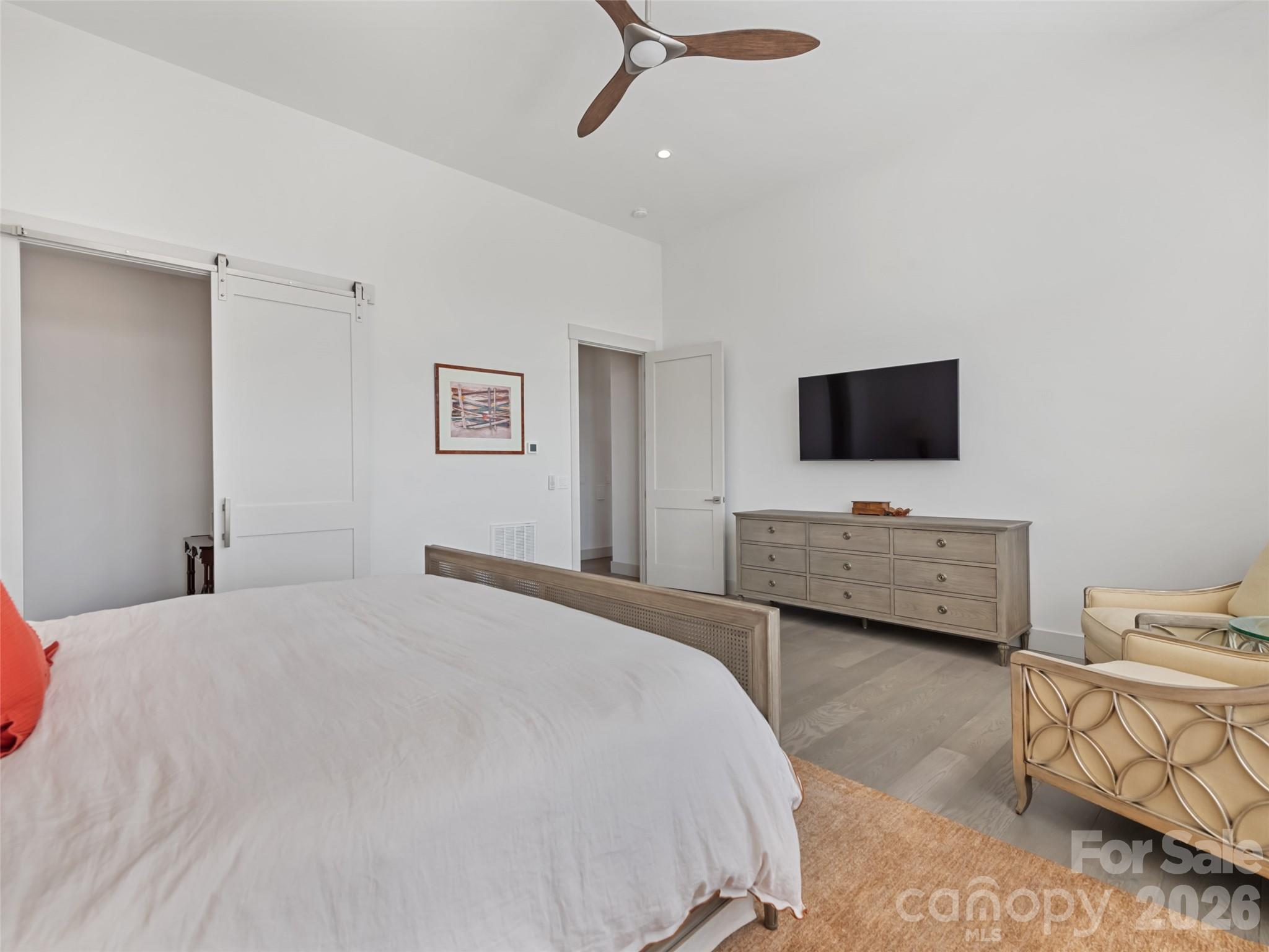 717 Daniel Circle Drive — Mills River