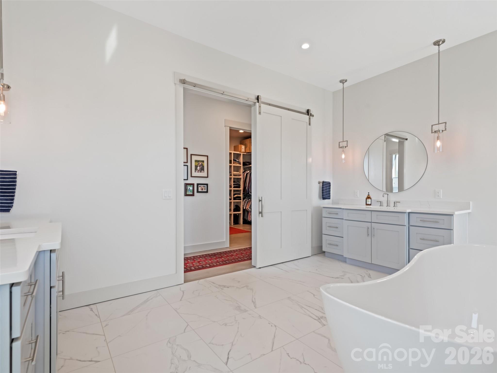 717 Daniel Circle Drive — Mills River