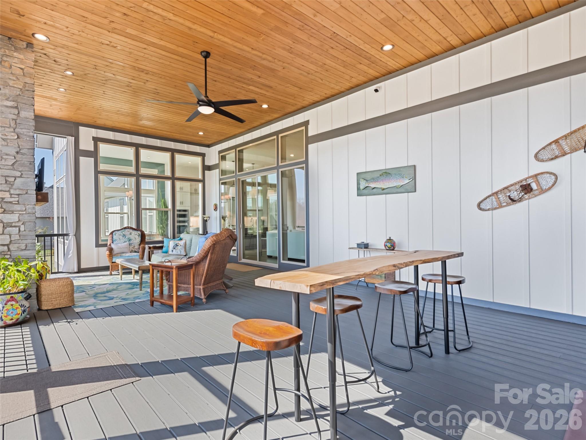 717 Daniel Circle Drive — Mills River