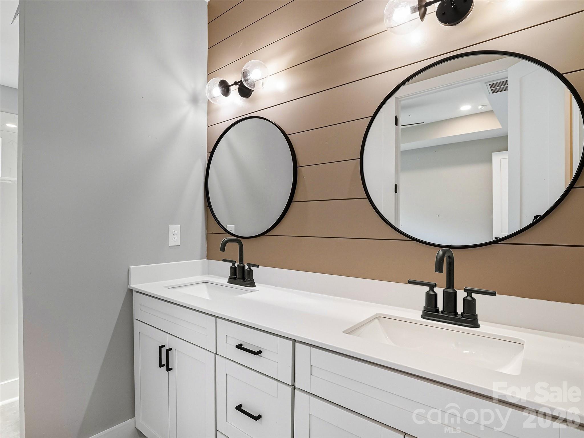 118 Chapel Crossing Lane #10 — Weaverville