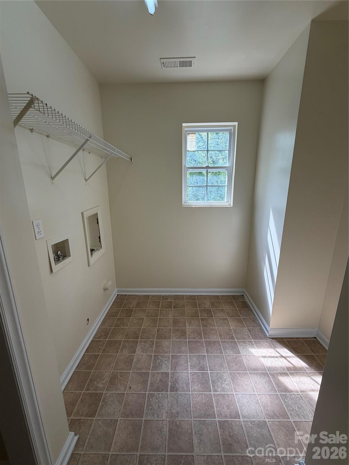 7336 Everett Drive — Charlotte