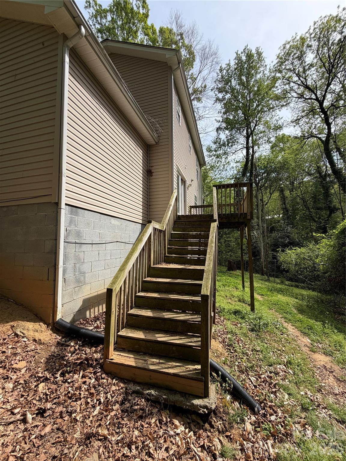 7336 Everett Drive — Charlotte
