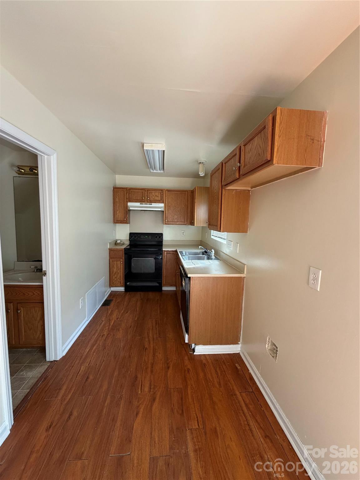 7336 Everett Drive — Charlotte