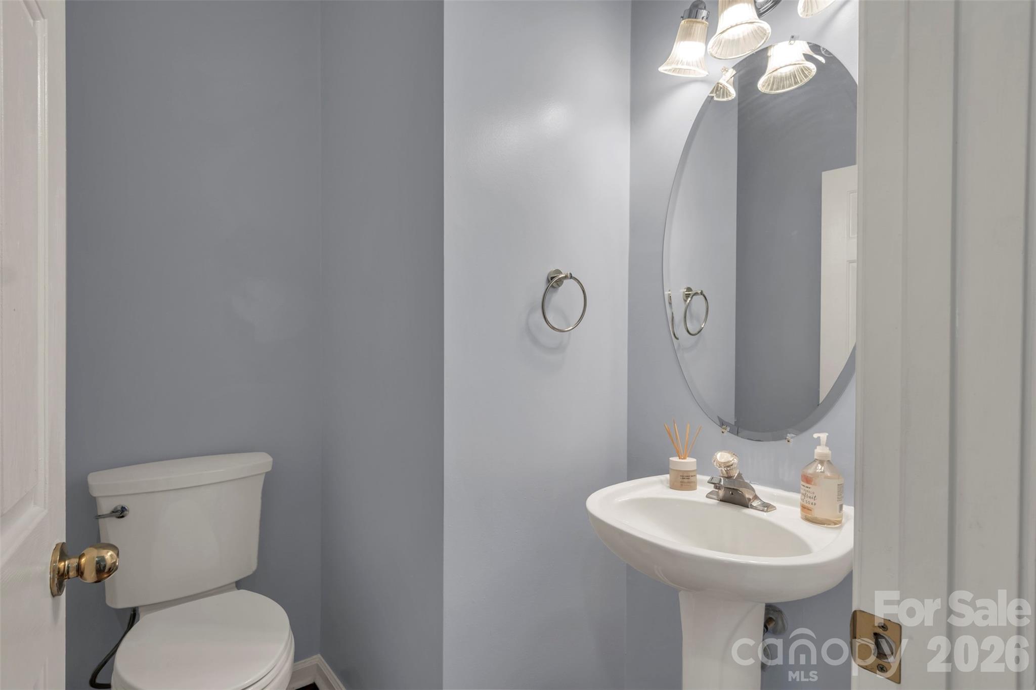 1802 Robinwood Village Drive — Gastonia