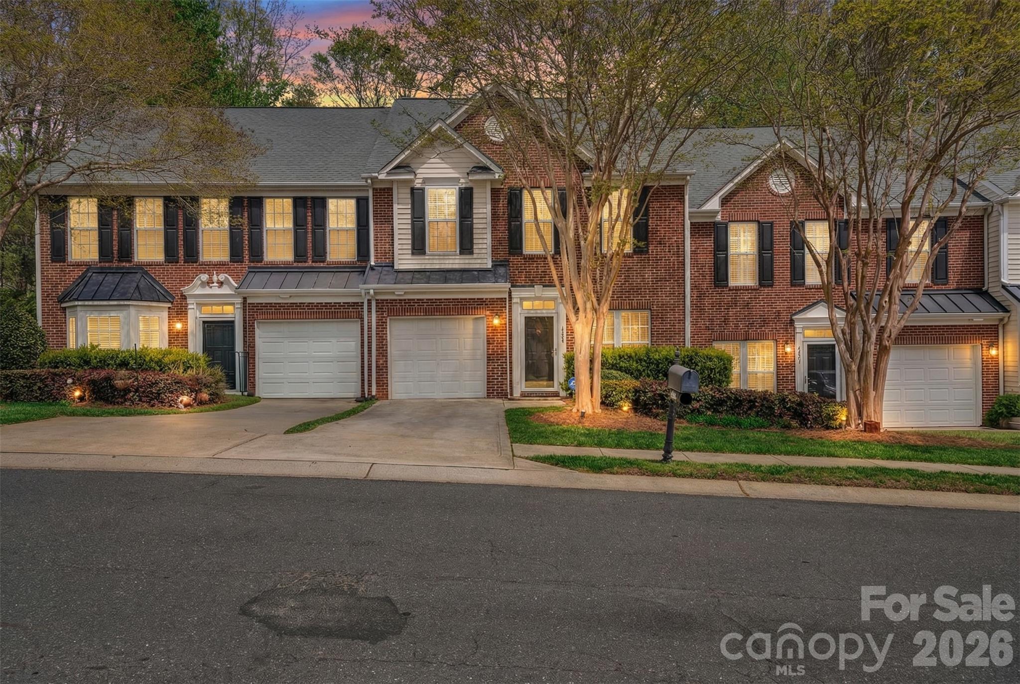 1802 Robinwood Village Drive — Gastonia